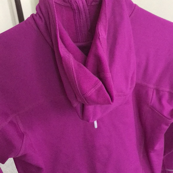 Nike Dri-Fit Women’s Active Running Shirt - Picture 4 of 5